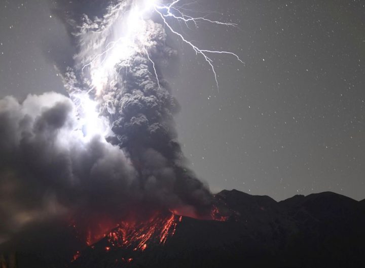 lighting-volcano